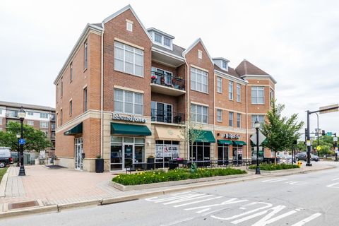 Tiny photo for 212 S Hi Lusi Avenue, Mount Prospect, IL 60056 (MLS # 12689797)