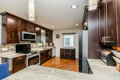 Tiny photo for 212 S Hi Lusi Avenue, Mount Prospect, IL 60056 (MLS # 12689797)
