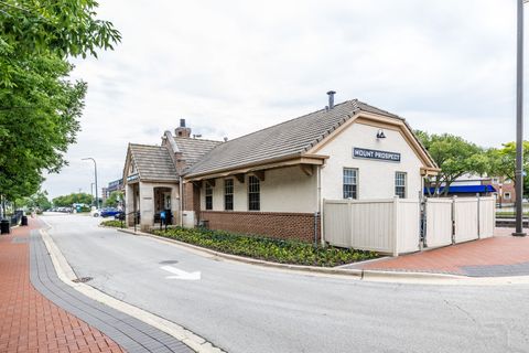 Tiny photo for 212 S Hi Lusi Avenue, Mount Prospect, IL 60056 (MLS # 12689797)