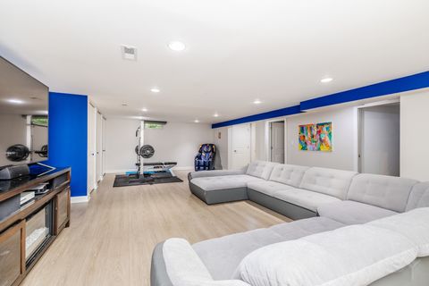Tiny photo for 212 S Hi Lusi Avenue, Mount Prospect, IL 60056 (MLS # 12689797)