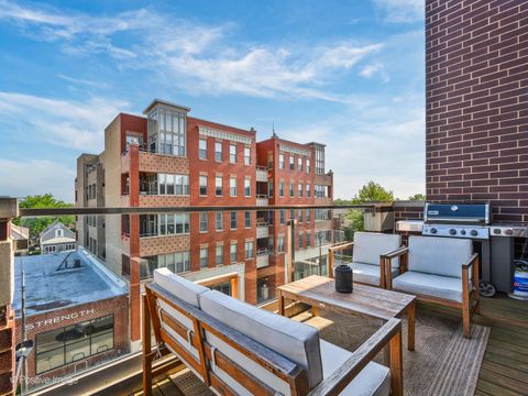 Tiny photo for 2707 W BELMONT Avenue #4W, Chicago, IL 60618 (MLS # 12618831)