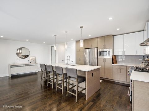 Tiny photo for 2707 W BELMONT Avenue #4W, Chicago, IL 60618 (MLS # 12618831)