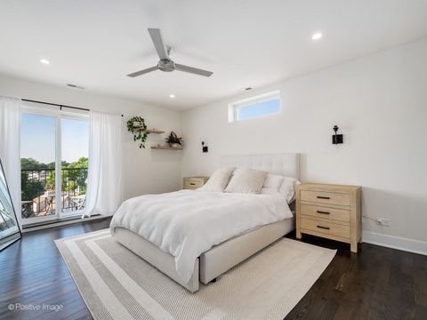 Tiny photo for 2707 W BELMONT Avenue #4W, Chicago, IL 60618 (MLS # 12618831)