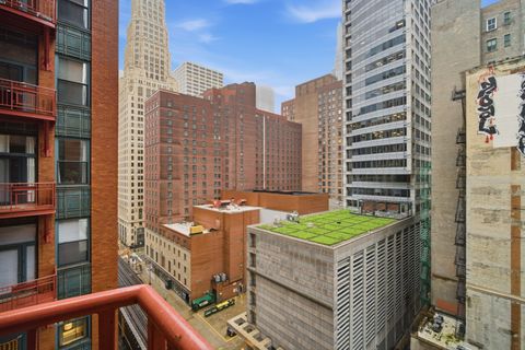 Tiny photo for 208 W Washington Street #910, Chicago, IL 60606 (MLS # 12631745)