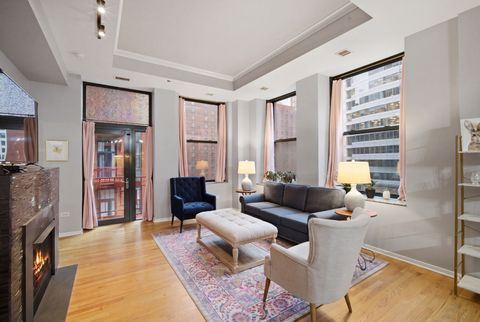 Tiny photo for 208 W Washington Street #910, Chicago, IL 60606 (MLS # 12631745)
