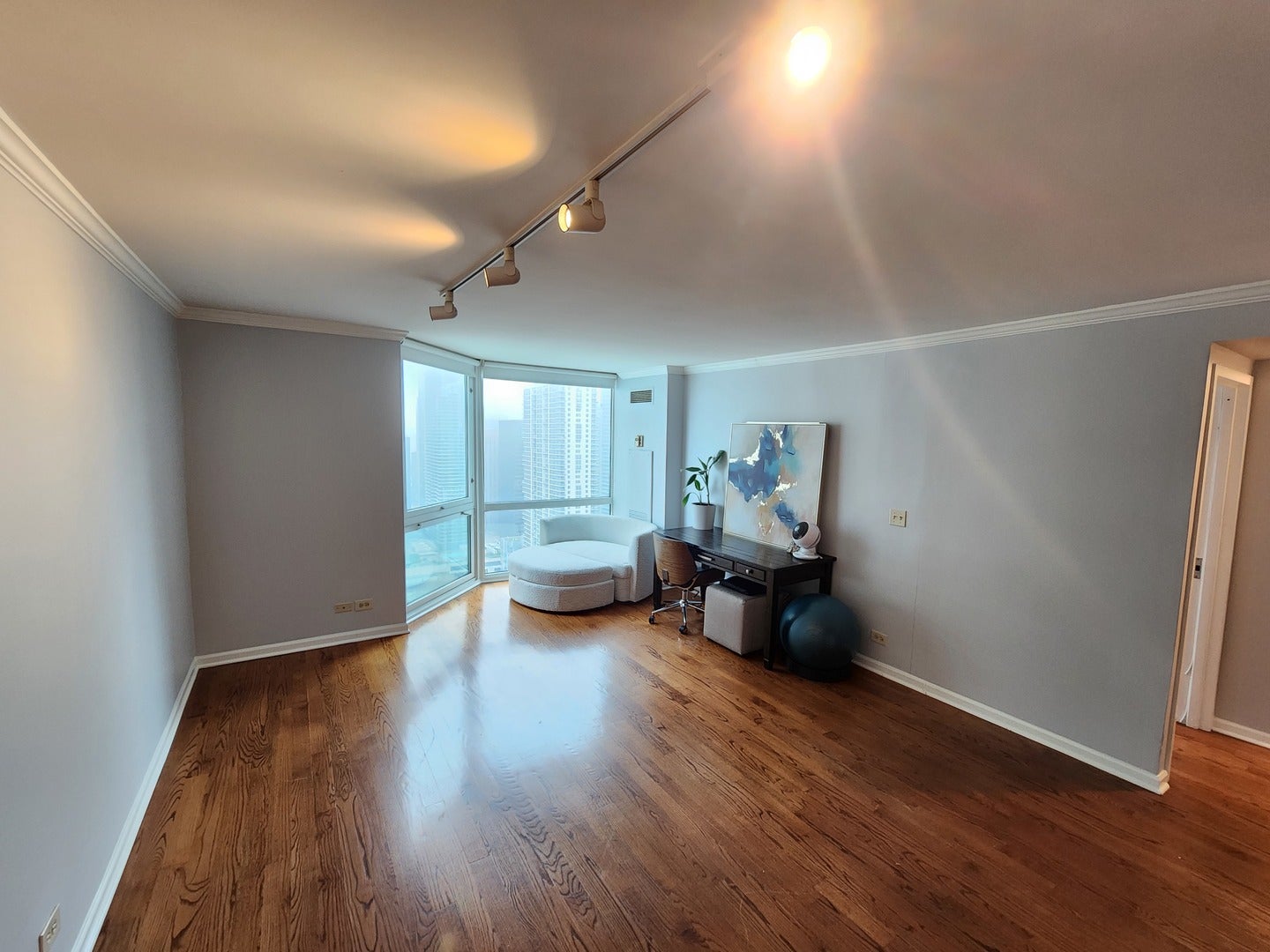 195 N Harbor Drive 3807