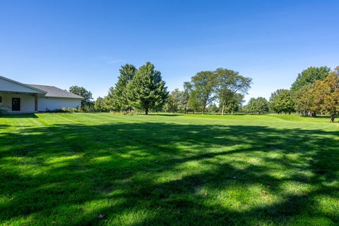 Tiny photo for 5 Bayhill Drive, Coal Valley, IL 61240 (MLS # 12768553)
