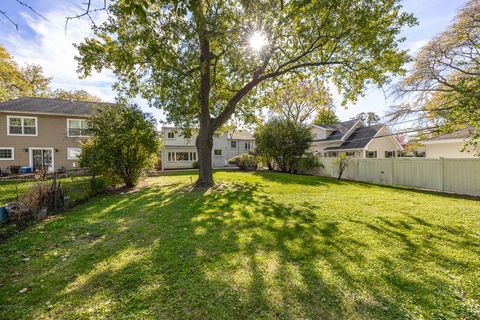 Tiny photo for 916 Grant Street, Downers Grove, IL 60515 (MLS # 12531311)