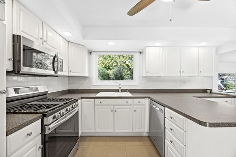 Tiny photo for 916 Grant Street, Downers Grove, IL 60515 (MLS # 12531311)