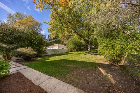 Tiny photo for 916 Grant Street, Downers Grove, IL 60515 (MLS # 12531311)