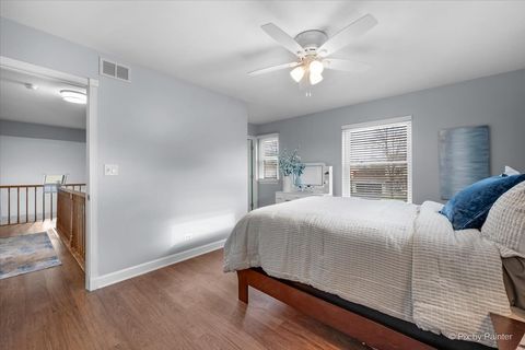 Tiny photo for 1425 Iris Avenue, Carol Stream, IL 60188 (MLS # 12622924)