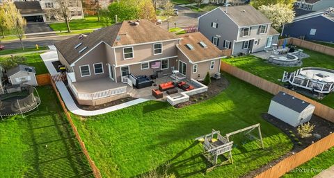 Tiny photo for 1425 Iris Avenue, Carol Stream, IL 60188 (MLS # 12622924)