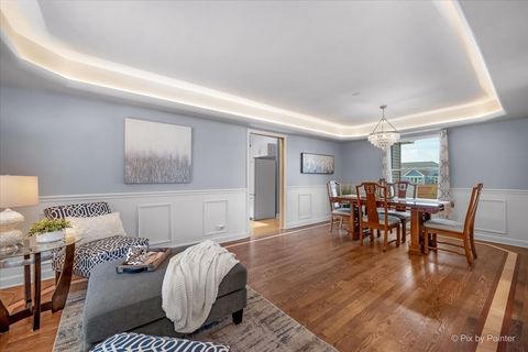 Tiny photo for 1425 Iris Avenue, Carol Stream, IL 60188 (MLS # 12622924)