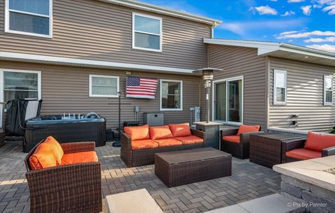 Tiny photo for 1425 Iris Avenue, Carol Stream, IL 60188 (MLS # 12622924)