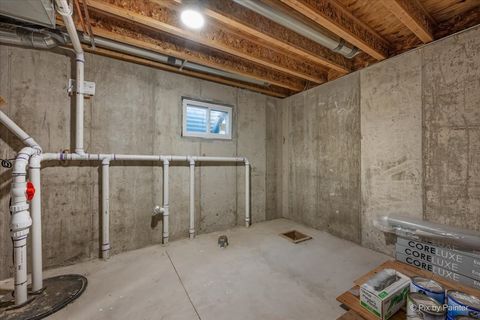 Tiny photo for 1425 Iris Avenue, Carol Stream, IL 60188 (MLS # 12622924)