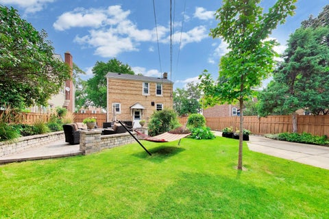 Tiny photo for 2004 Newton Avenue, Park Ridge, IL 60068 (MLS # 12729914)