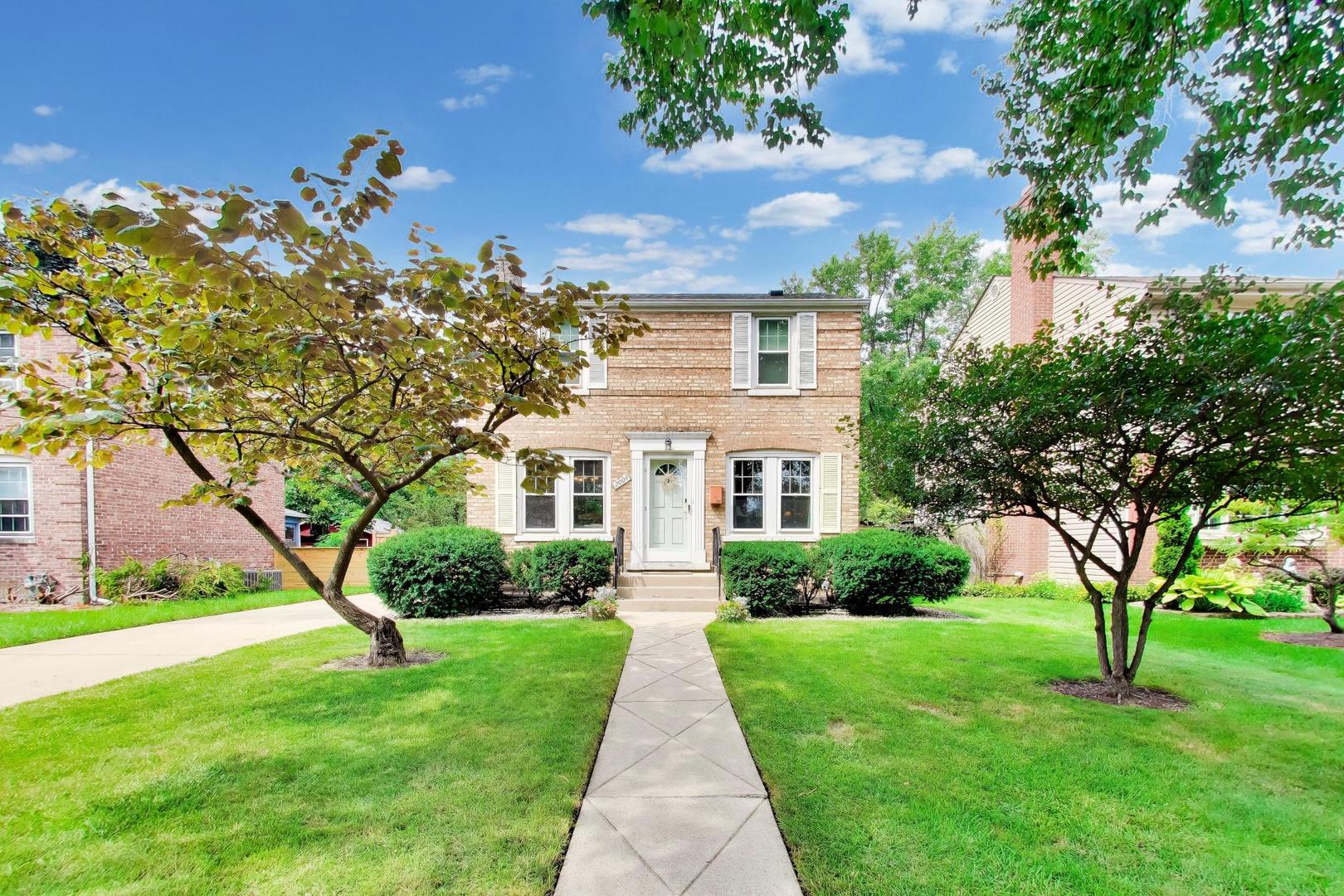 2004 Newton Avenue