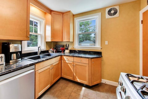 Tiny photo for 2004 Newton Avenue, Park Ridge, IL 60068 (MLS # 12729914)