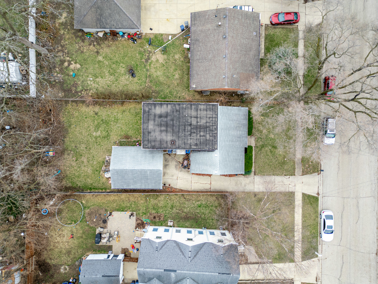 221 HEINE Avenue