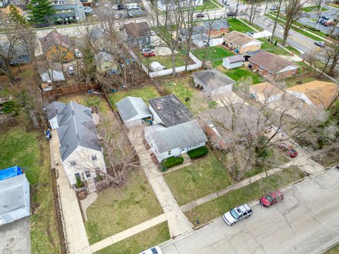 221 HEINE Avenue Elgin IL 60123
