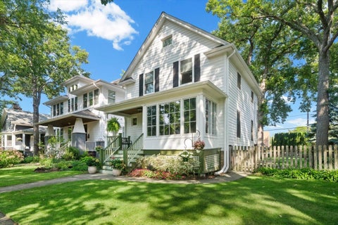 Photo of 248 Wood Court, Wilmette, IL 60091 (MLS # 12736620)