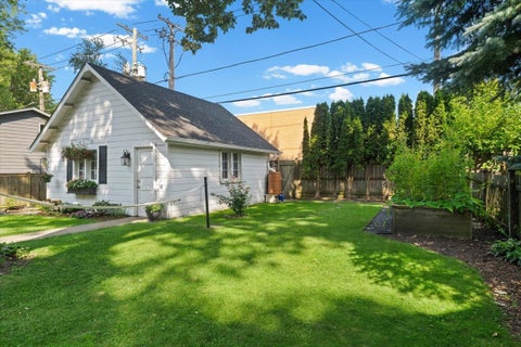 Tiny photo for 248 Wood Court, Wilmette, IL 60091 (MLS # 12736620)