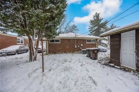 A home in Hazel Crest