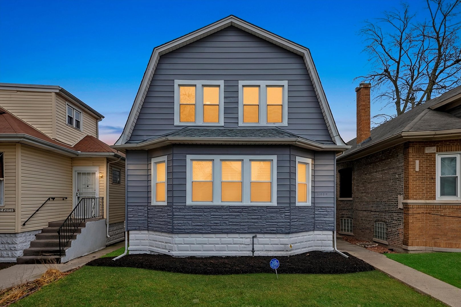 11009 S Normal Avenue