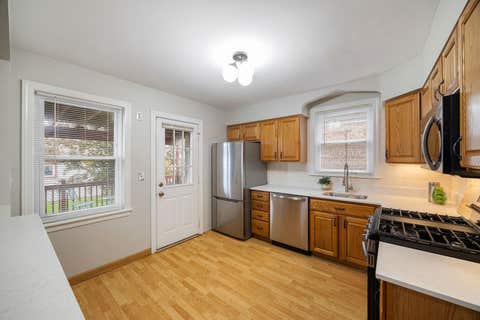 Tiny photo for 4914 W Warwick Avenue, Chicago, IL 60641 (MLS # 12686314)