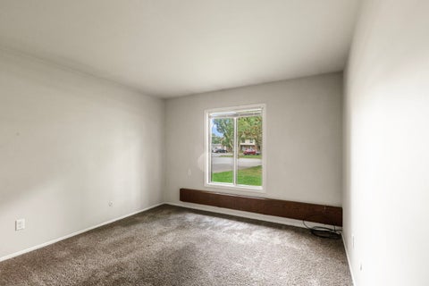 Tiny photo for 566 Somerset Lane #4, Crystal Lake, IL 60014 (MLS # 12760952)