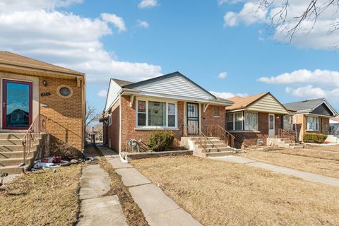 Tiny photo for 14230 S Normal Avenue, Riverdale, IL 60827 (MLS # 12569803)