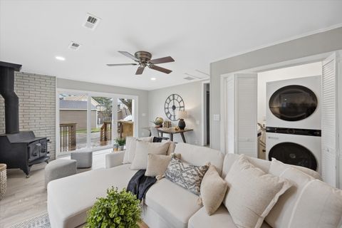 Tiny photo for 806 Walnut Street, Batavia, IL 60510 (MLS # 12596248)