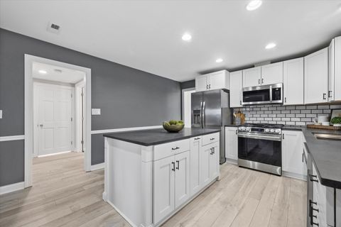 Tiny photo for 806 Walnut Street, Batavia, IL 60510 (MLS # 12596248)