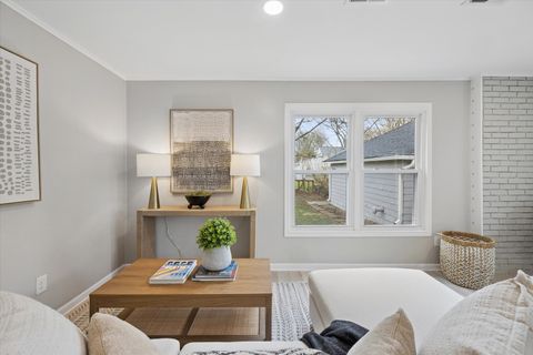 Tiny photo for 806 Walnut Street, Batavia, IL 60510 (MLS # 12596248)