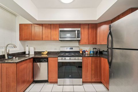 Tiny photo for 5325 N Francisco Avenue #G, Chicago, IL 60625 (MLS # 12586000)