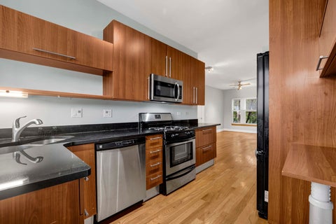 Tiny photo for 3408 W Sunnyside Avenue #3, Chicago, IL 60625 (MLS # 12755326)