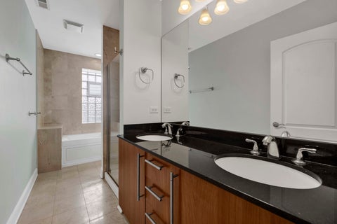 Tiny photo for 3408 W Sunnyside Avenue #3, Chicago, IL 60625 (MLS # 12755326)