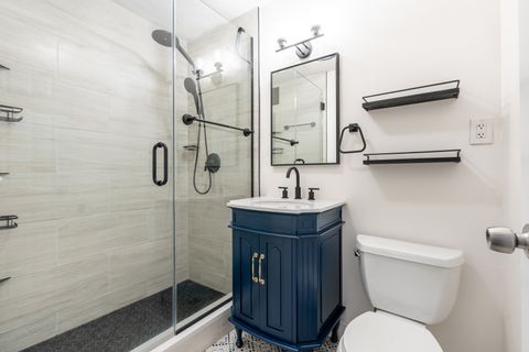 Tiny photo for 555 W Cornelia Avenue #512, Chicago, IL 60657 (MLS # 12620164)