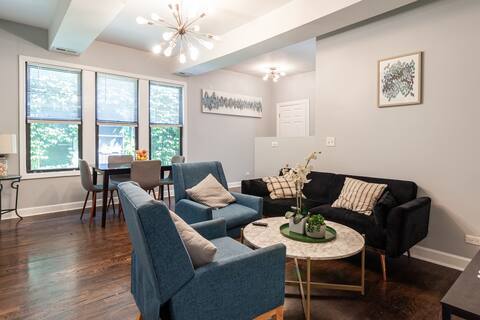 3301 N Harding Avenue 2S