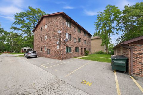 Tiny photo for 9535 S 54th Avenue #3N, Oak Lawn, IL 60453 (MLS # 12685020)