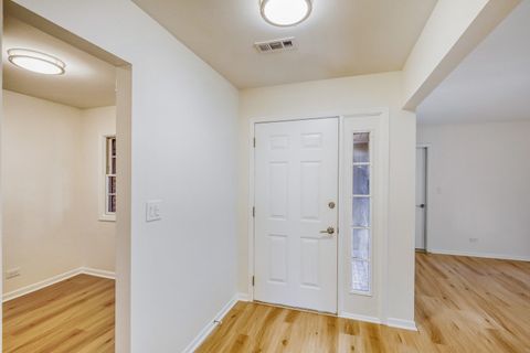 Tiny photo for 132 White Birch Lane, Westmont, IL 60559 (MLS # 12578885)