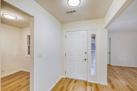 Tiny photo for 132 White Birch Lane, Westmont, IL 60559 (MLS # 12578885)