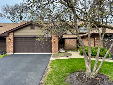 Tiny photo for 132 White Birch Lane, Westmont, IL 60559 (MLS # 12578885)