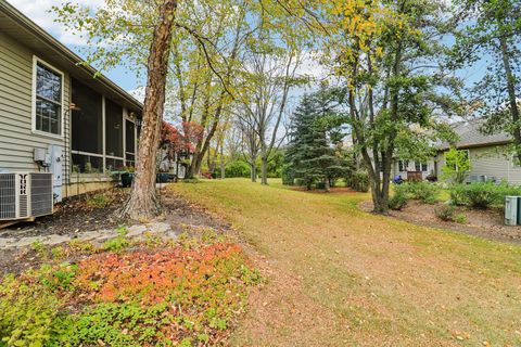 Tiny photo for 1923 SCHOMER Court #1923, Aurora, IL 60505 (MLS # 12509874)