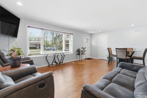 Tiny photo for 1520 Hosmer Street, Joliet, IL 60435 (MLS # 12619507)