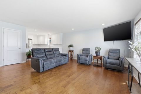 Tiny photo for 1520 Hosmer Street, Joliet, IL 60435 (MLS # 12619507)