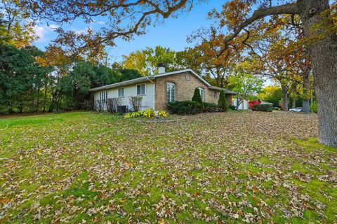Tiny photo for 821 Killarney Pass Circle, Mundelein, IL 60060 (MLS # 12506531)