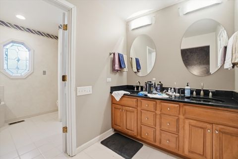 Tiny photo for 821 Killarney Pass Circle, Mundelein, IL 60060 (MLS # 12506531)