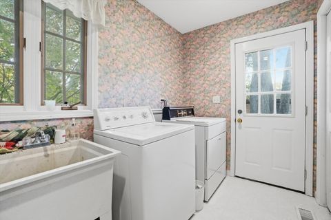 Tiny photo for 821 Killarney Pass Circle, Mundelein, IL 60060 (MLS # 12506531)