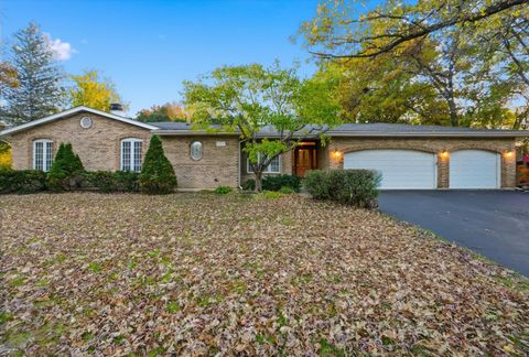 Photo of 821 Killarney Pass Circle, Mundelein, IL 60060 (MLS # 12506531) Photo of 821 Killarney Pass Circle, Mundelein, IL 60060 (MLS # 12506531)